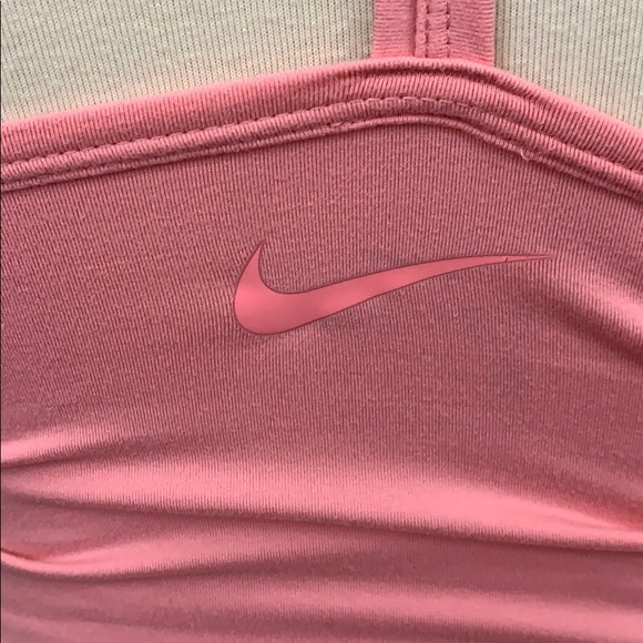 NWOT Nike tank - Picture 4 of 5